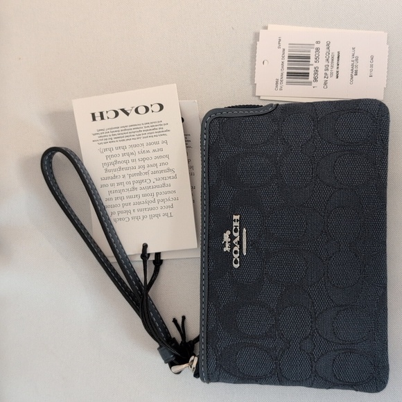 Coach Blue Demin Signature C Jacquard Wristlet NWT - Picture 5 of 5